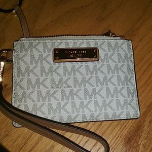 Michael Kors wristlet wallet
